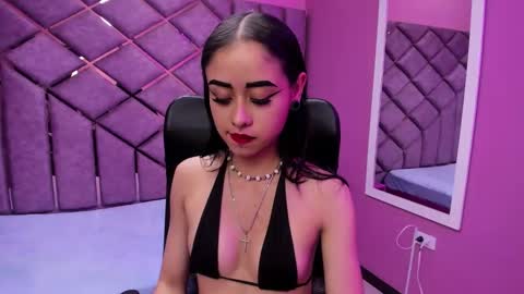 Snapshot of anny_swet chatting on 10.17.25 Anny online show from 10.17.25
