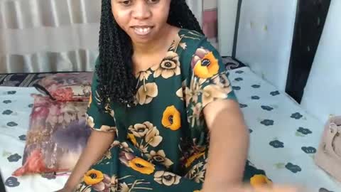 Snapshot of annybecca chatting on 12.28.24 Anny online show from 12.28.24
