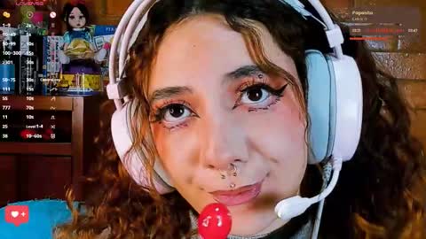 Snapshot of annycolin chatting on 10.17.25 Anny  IG online show from 10.17.25