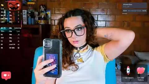 Snapshot of annycolin chatting on 10.29.25 Anny  IG online show from 10.29.25