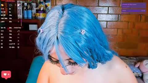 Snapshot of annycolin chatting on 10.31.25 Anny  IG online show from 10.31.25