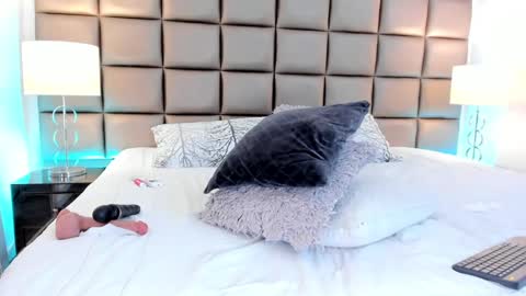    online show from 02.22.25