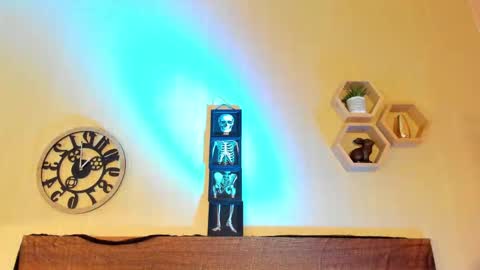 Snapshot of annykitty_ chatting on 10.10.25 Anny Kitty online show from 10.10.25