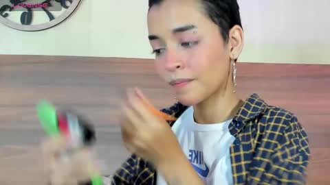 Snapshot of annykitty_ chatting on 10.13.25 Anny Kitty online show from 10.13.25