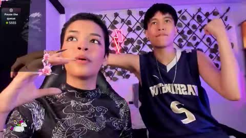 Snapshot of annykitty_ chatting on 10.24.25 Anny Kitty online show from 10.24.25