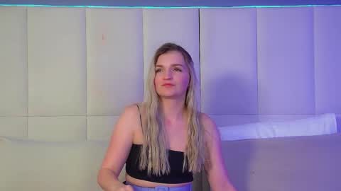 annyraii online show from 11.24.25