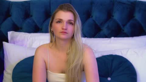 annyraii online show from 02.17.26