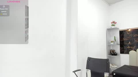 Anny online show from 10.30.25