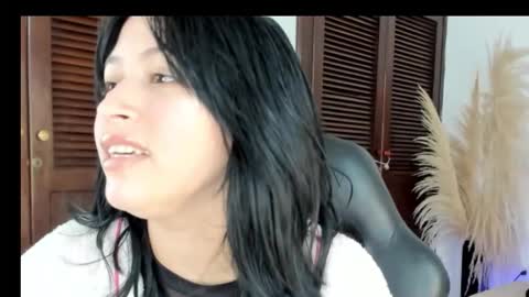 annyrusso online show from 12.20.25