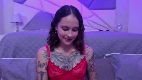 Snapshot of annythomsonn chatting on 12.06.24 AnnyT online show from 12.06.24