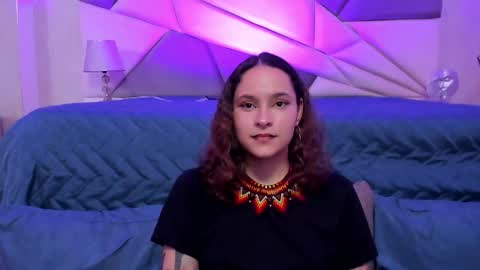 Snapshot of annythomsonn chatting on 01.18.25 AnnyT online show from 01.18.25