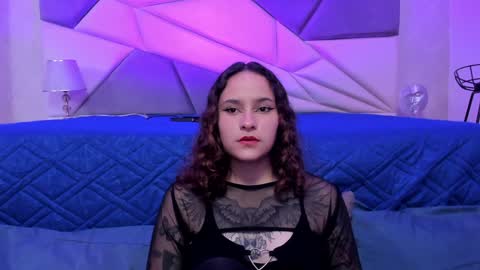 Snapshot of annythomsonn chatting on 01.21.25 AnnyT online show from 01.21.25