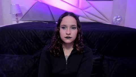 Snapshot of annythomsonn chatting on 02.02.25 AnnyT online show from 02.02.25