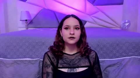 Snapshot of annythomsonn chatting on 02.09.25 AnnyT online show from 02.09.25