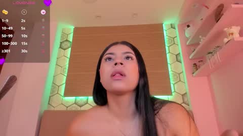 Snapshot of annytorres chatting on 10.02.25 Gaby online show from 10.02.25