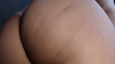 Anny Yeins online show from 02.23.26