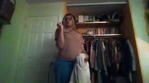 Angel online show from 04.14.26