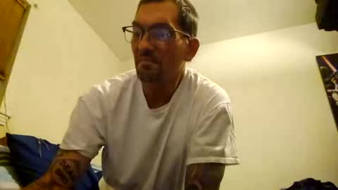 AnonaChris online show from 11.04.25