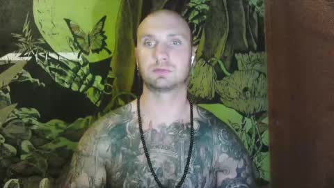 Snapshot of anotnio95 chatting on 02.19.25 maicol online show from 02.19.25