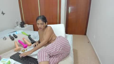 anthonela_hotsex online show from 12.18.24