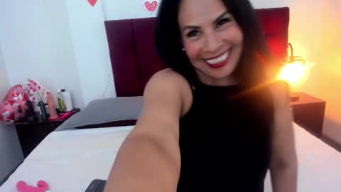 Anthonelaa   online show from 03.02.26