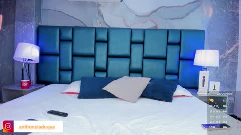 anthonelaDuque online show from 11.05.25