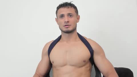 Snapshot of anthony_lewis_ chatting on 10.07.25 Adonys Creeb online show from 10.07.25