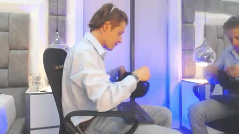 Snapshot of anthonystone_ chatting on 05.30.26 Anthonny online show from 05.30.26