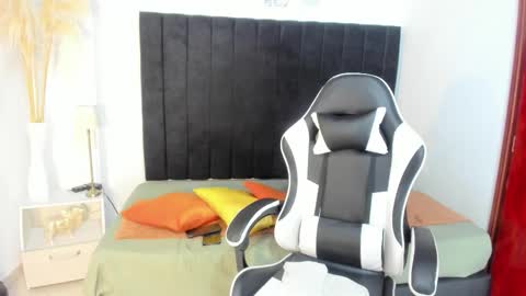       online show from 11.06.25