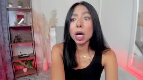 Antonela online show from 09.18.25