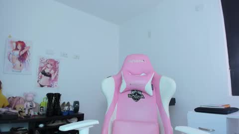 Antonella online show from 10.22.25