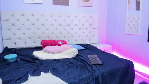 Antonella online show from 01.11.25