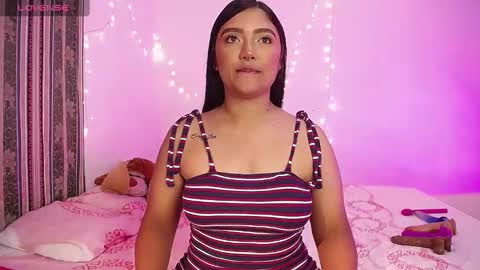 Snapshot of antonella_latin_curvy chatting on 01.31.25 Anne online show from 01.31.25