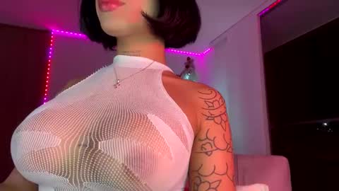 Snapshot of antonella_silva chatting on 12.24.24 Anto  online show from 12.24.24