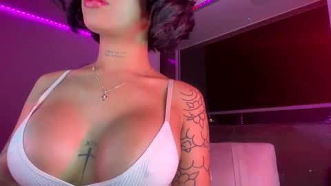 Snapshot of antonella_silva chatting on 01.03.25 Anto  online show from 01.03.25