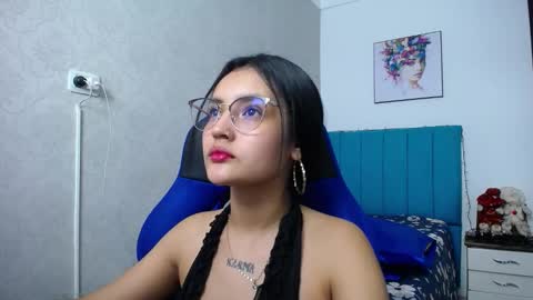 Antonella online show from 12.05.24