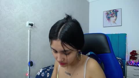 Antonella online show from 12.12.24