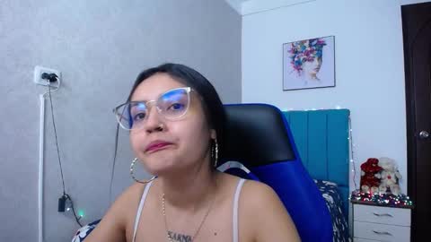Antonella online show from 12.12.24