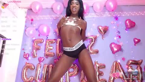 Snapshot of antonella_wolfe chatting on 10.29.25 anto  online show from 10.29.25