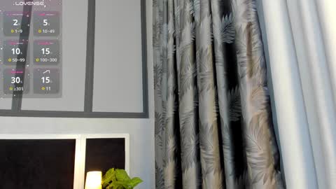  Antonellaa  online show from 12.12.24