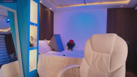 Antonella online show from 10.21.25