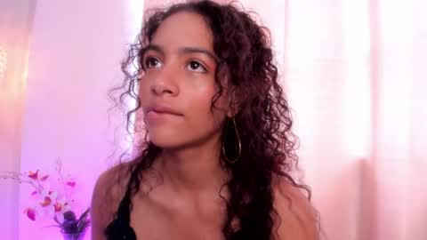 Snapshot of antonellahall_ chatting on 04.22.26 AntonellaHall online show from 04.22.26
