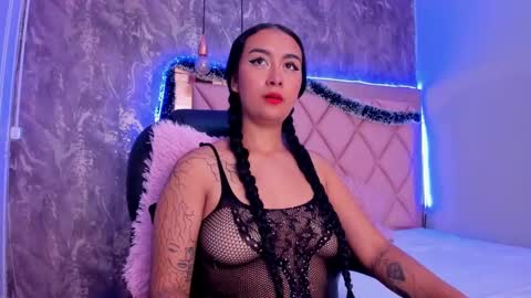 Snapshot of antonellaqueeen chatting on 12.28.24 ANTONELLE online show from 12.28.24