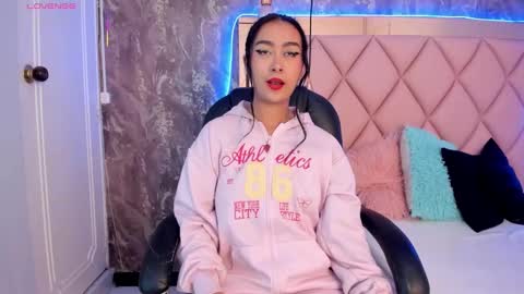 Snapshot of antonellaqueeen chatting on 02.23.25 ANTONELLE online show from 02.23.25