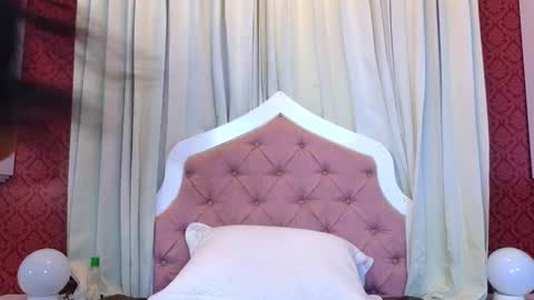 ANTONELLA online show from 01.11.25