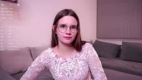 Snapshot of antonettemalchow chatting on 11.30.25 Eva 3 online show from 11.30.25