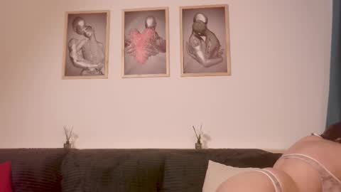 Antonia online show from 03.05.26