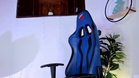 Snapshot of antoniacasarini chatting on 01.19.25 Antonia online show from 01.19.25