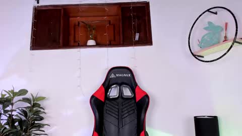 Snapshot of antoniacasarini chatting on 02.21.25 Antonia online show from 02.21.25