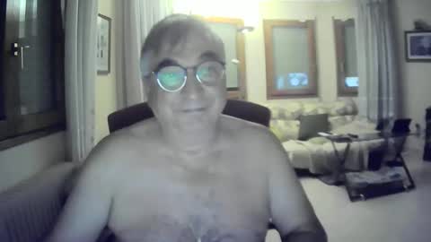 Antonio online show from 09.09.25